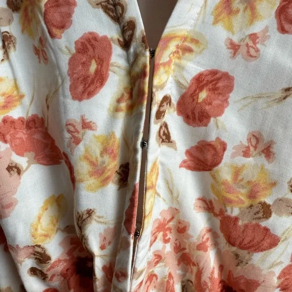 Abercrombie & Fitch Floral Top - Picture 2 of 6